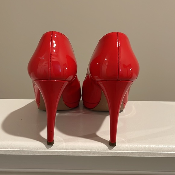 Prada Red Peep Toe Pumps Size EU 39.5 - Picture 13 of 16
